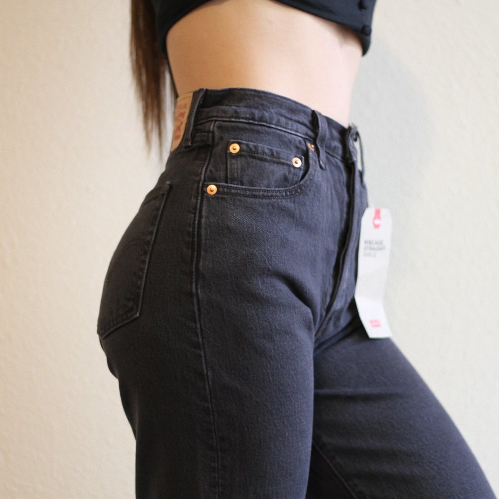 Levi's Ribcage Straight Leg Jeans
